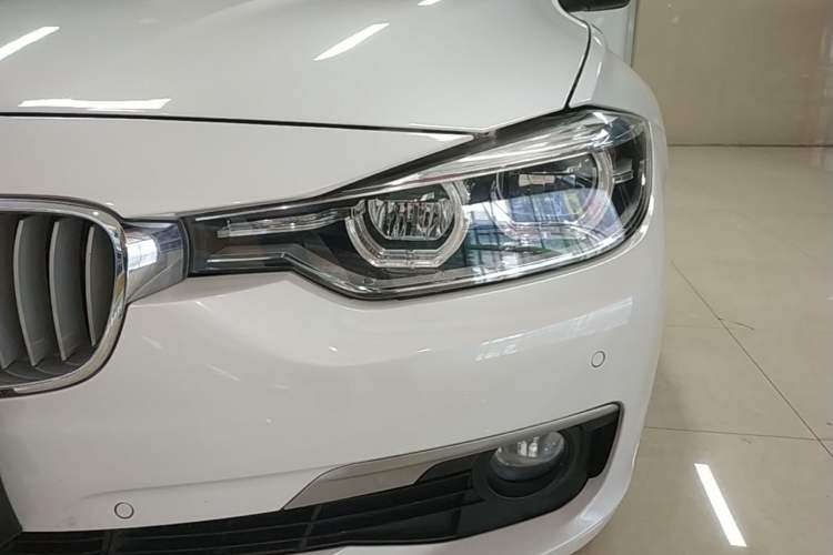 Used BMW 3 Series 2019 320Li Fashion Model Left Front Headlight