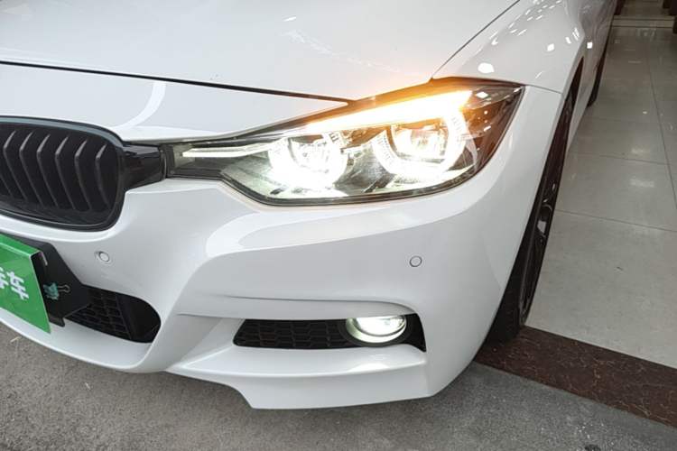 Used BMW 3 Series 2019 320i M Sport Night Edition Left Front Headlight