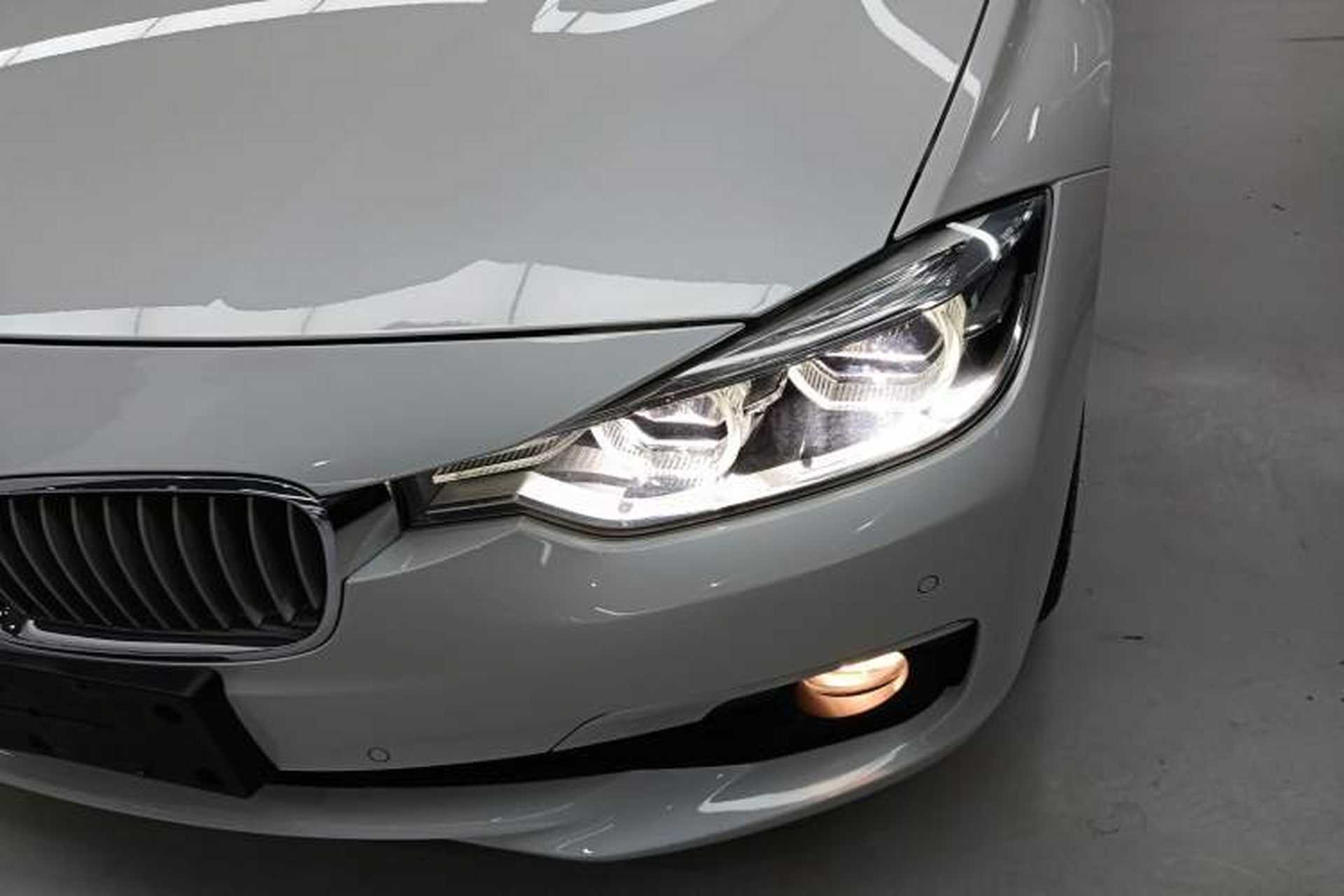 Used BMW 3 Series 2019 320Li Fashion Model Left Front Headlight