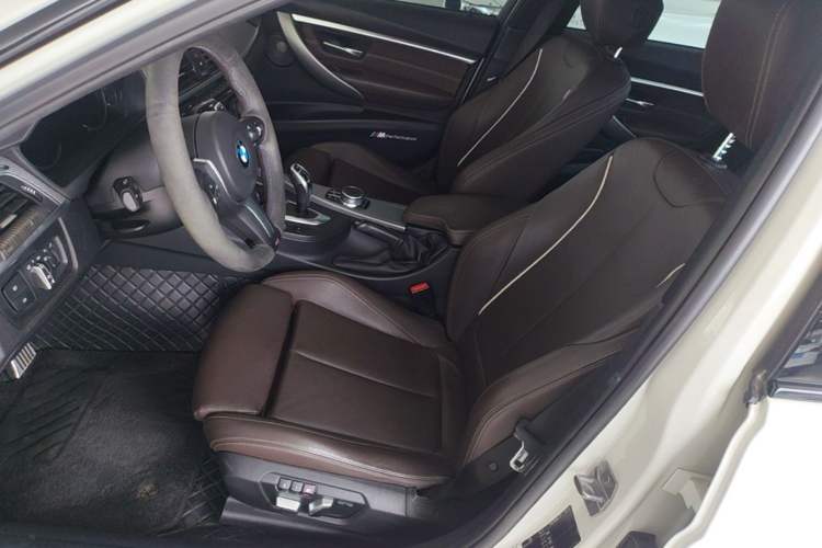 Used BMW 3 Series 2019 320i M Sport Night Edition Left Front Seat