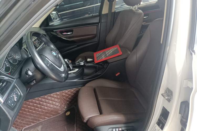 Used BMW 3 Series 2019 320Li Fashion Model Left Front Seat