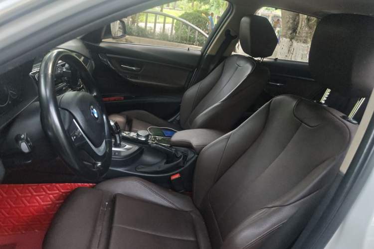 Used BMW 3 Series 2019 320Li Fashion Model Left Front Seat