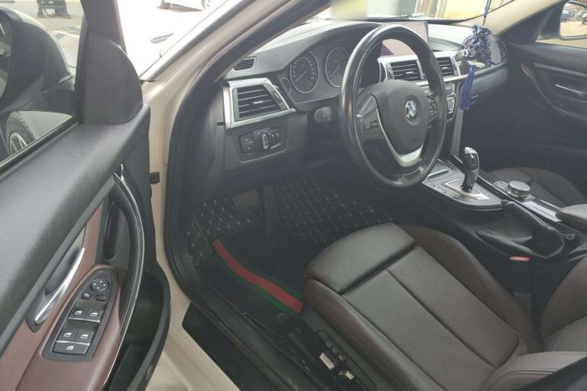 Used BMW 3 Series 2019 320Li Fashion Model Left Front Seat