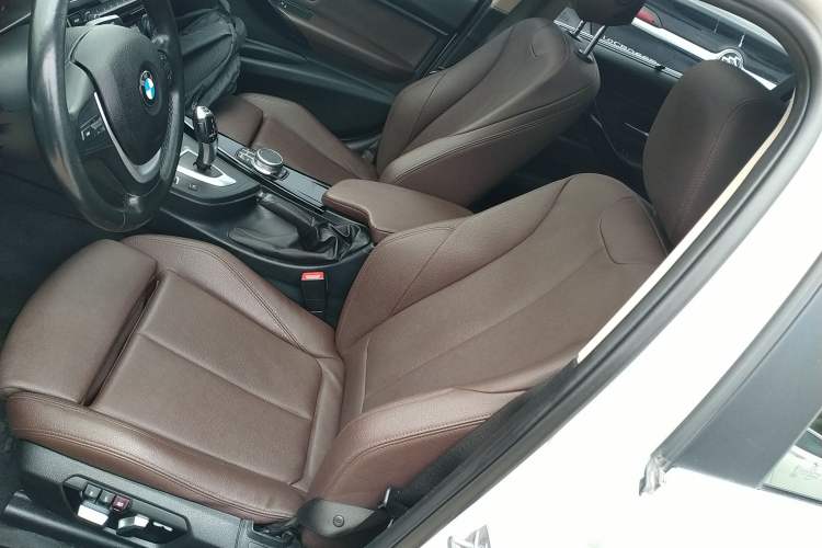 Used BMW 3 Series 2019 320Li Fashion Model Left Front Seat