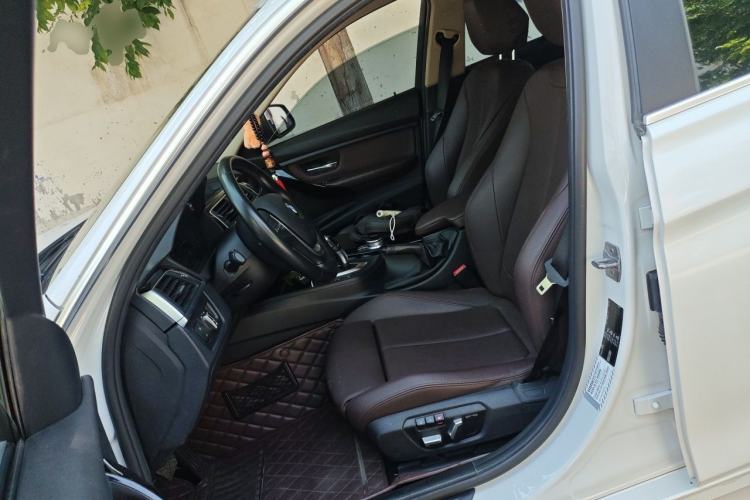 Used BMW 3 Series 2019 320Li Fashion Model Left Front Seat