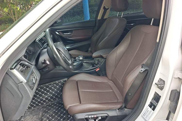 Used BMW 3 Series 2019 320Li Fashion Model Left Front Seat