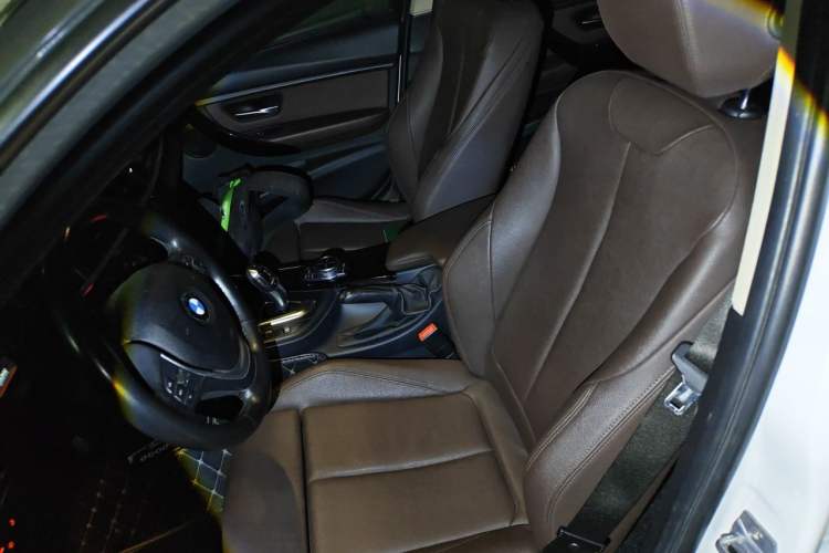 Used BMW 3 Series 2019 320Li Fashion Model Left Front Seat