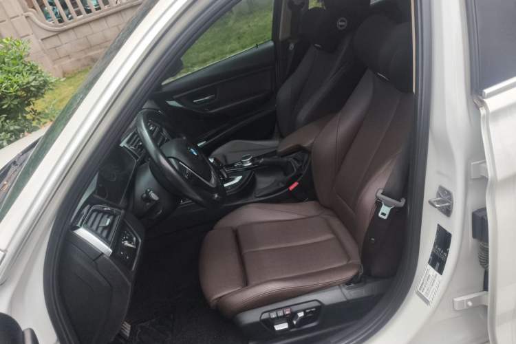 Used BMW 3 Series 2019 320Li Fashion Model Left Front Seat