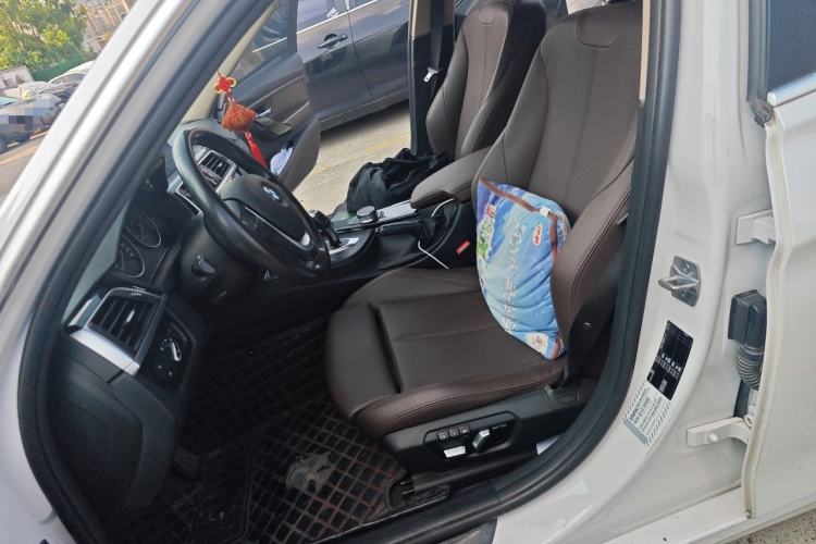 Used BMW 3 Series 2019 320Li Fashion Model Left Front Seat