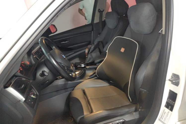 Used BMW 3 Series 2019 320Li Fashion Model Left Front Seat