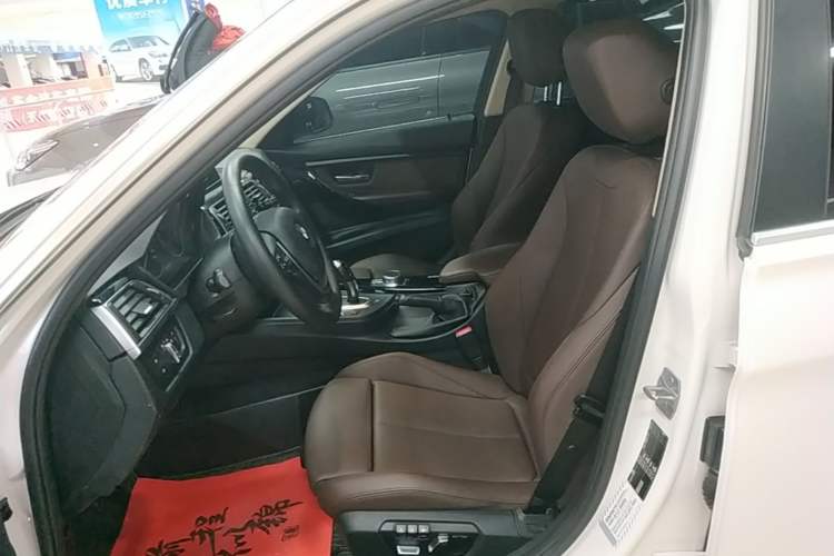 Used BMW 3 Series 2019 320Li Fashion Model Left Front Seat
