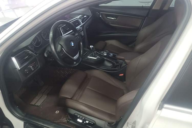 Used BMW 3 Series 2019 320Li Fashion Model Left Front Seat