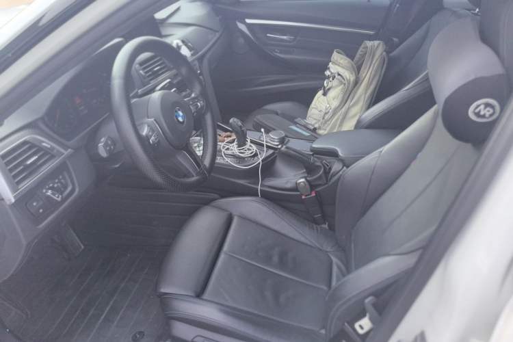 Used BMW 3 Series 2019 320i M Sport Night Edition Left Front Seat