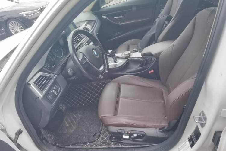 Used BMW 3 Series 2019 320Li Fashion Model Left Front Seat