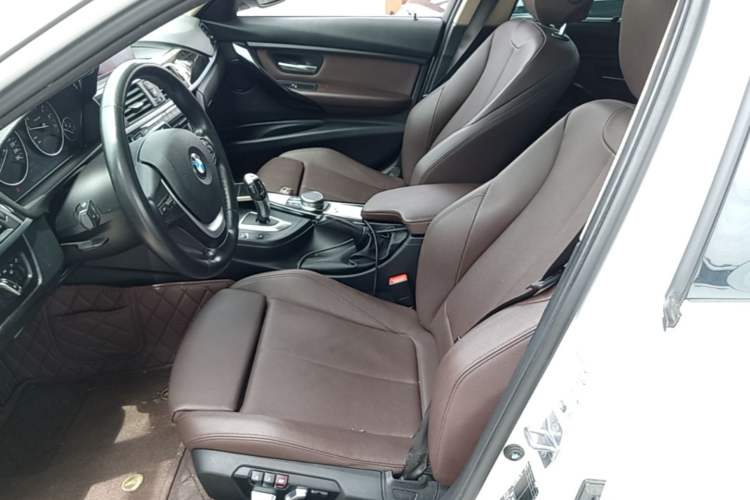 Used BMW 3 Series 2019 320Li Fashion Model Left Front Seat