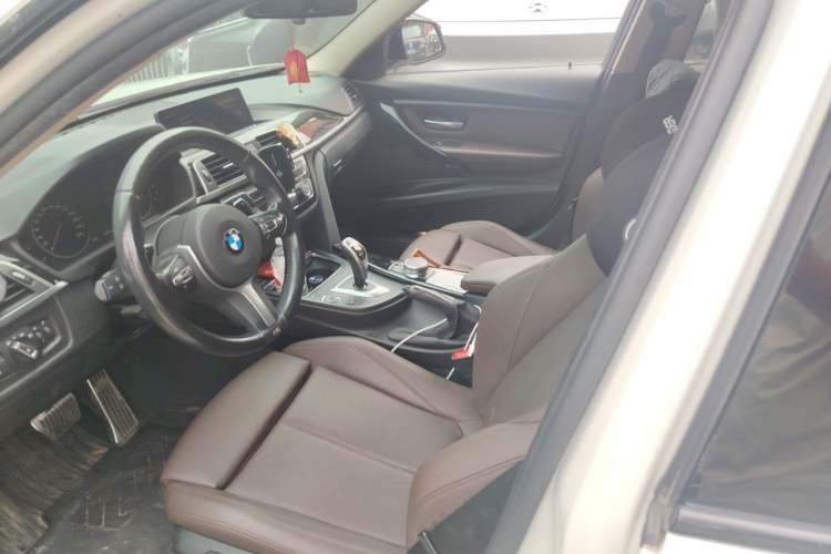 Used BMW 3 Series 2019 320Li M Luxury Package Left Front Seat
