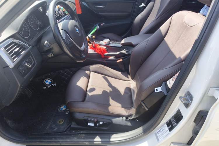 Used BMW 3 Series 2019 320Li Fashion Model Left Front Seat