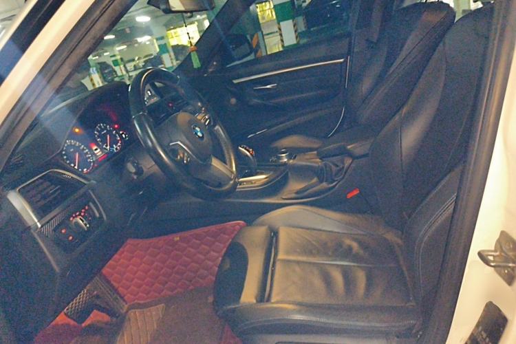 Used BMW 3 Series 2019 320i M Sport Night Edition Left Front Seat