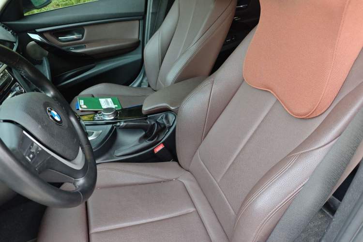 Used BMW 3 Series 2019 320Li Fashion Model Left Front Seat