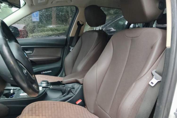 Used BMW 3 Series 2019 320Li Fashion Model Left Front Seat
