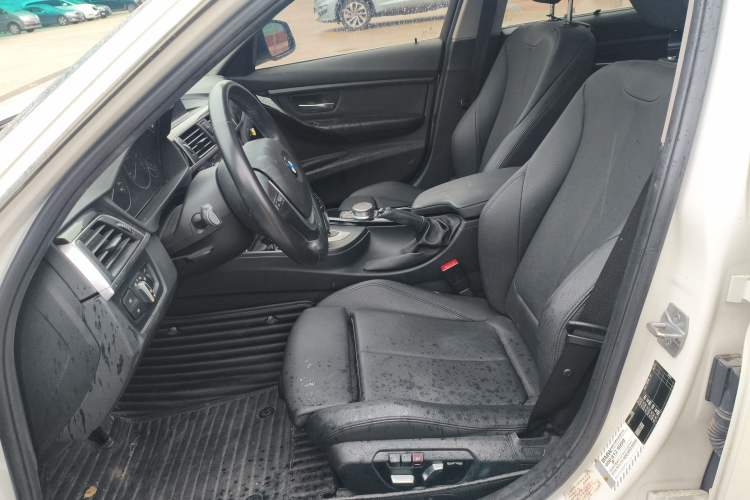 Used BMW 3 Series 2019 320Li Fashion Model Left Front Seat