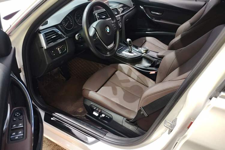 Used BMW 3 Series 2019 320Li Fashion Model Left Front Seat