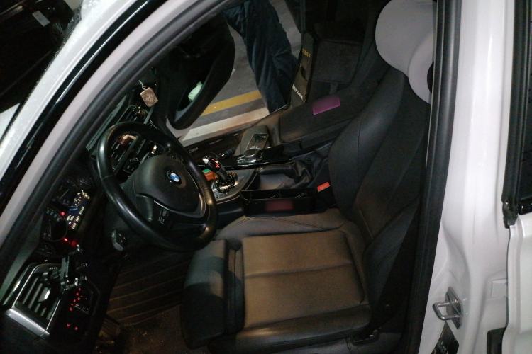 Used BMW 3 Series 2019 320Li Fashion Model Left Front Seat