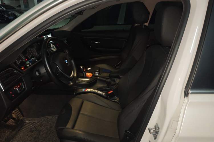 Used BMW 3 Series 2019 320Li Fashion Model Left Front Seat