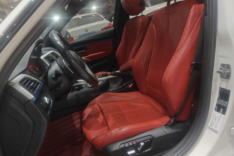 Used BMW 3 Series 2019 320i M Sport Package Left Front Seat