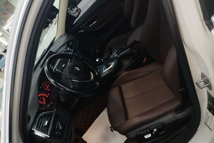 Used BMW 3 Series 2019 320Li Fashion Model Left Front Seat