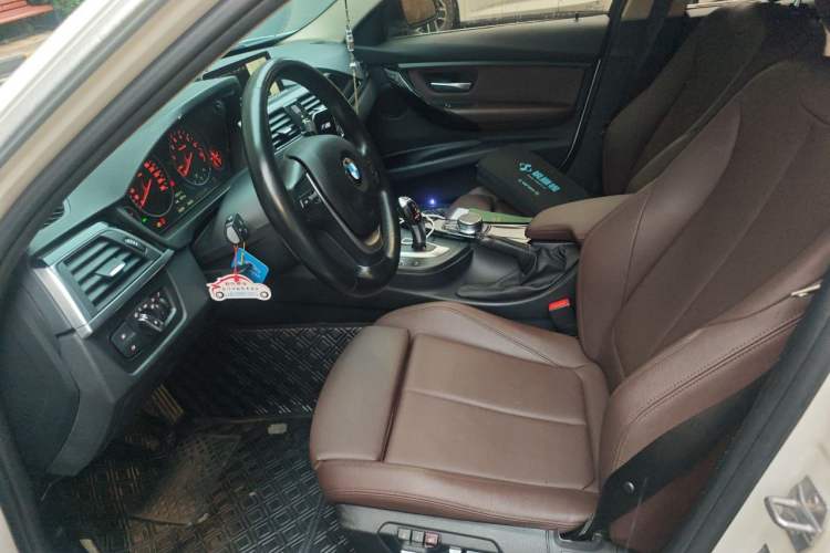Used BMW 3 Series 2019 320Li Fashion Model Left Front Seat