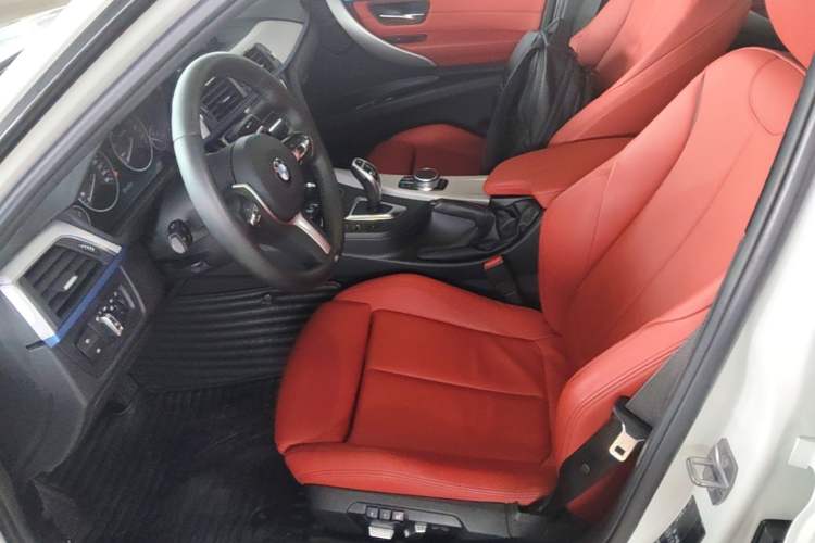 Used BMW 3 Series 2019 320i M Sport Package Left Front Seat