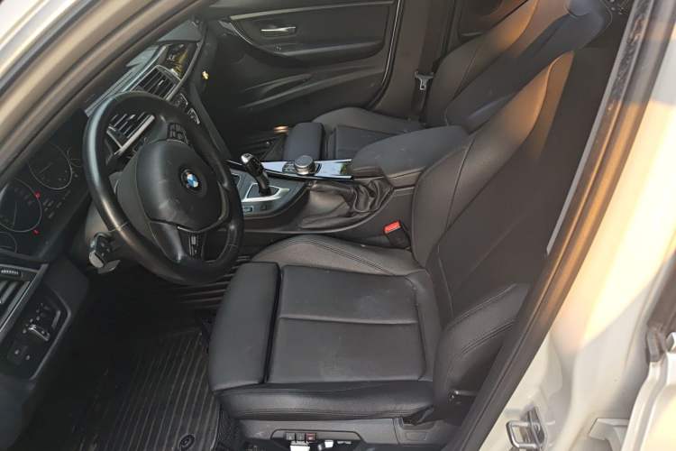 Used BMW 3 Series 2019 320Li Fashion Model Left Front Seat