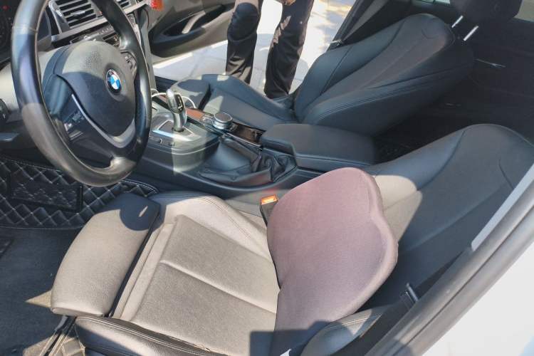 Used BMW 3 Series 2019 320Li Fashion Model Left Front Seat