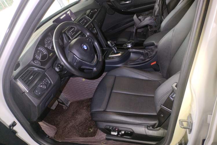 Used BMW 3 Series 2019 320Li Fashion Model Left Front Seat