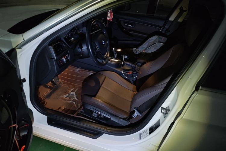 Used BMW 3 Series 2019 320Li Fashion Model Left Front Seat