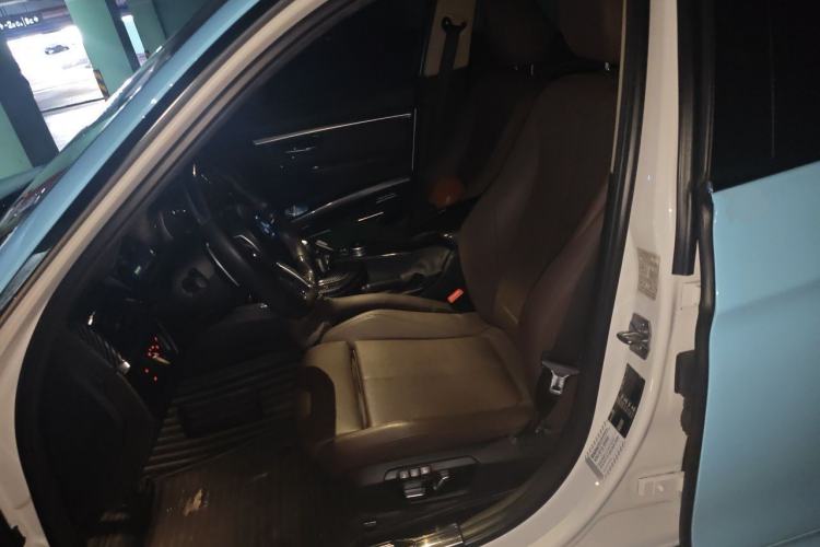 Used BMW 3 Series 2019 320Li Fashion Model Left Front Seat