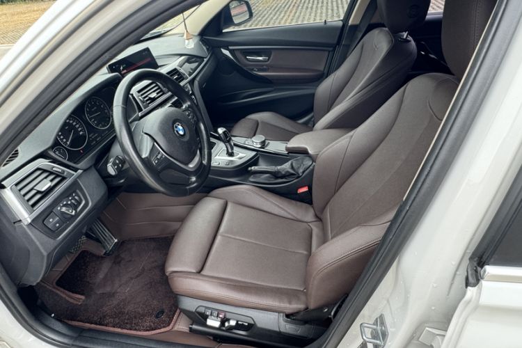 Used BMW 3 Series 2019 320Li xDrive Fashion Model Left Front Seat