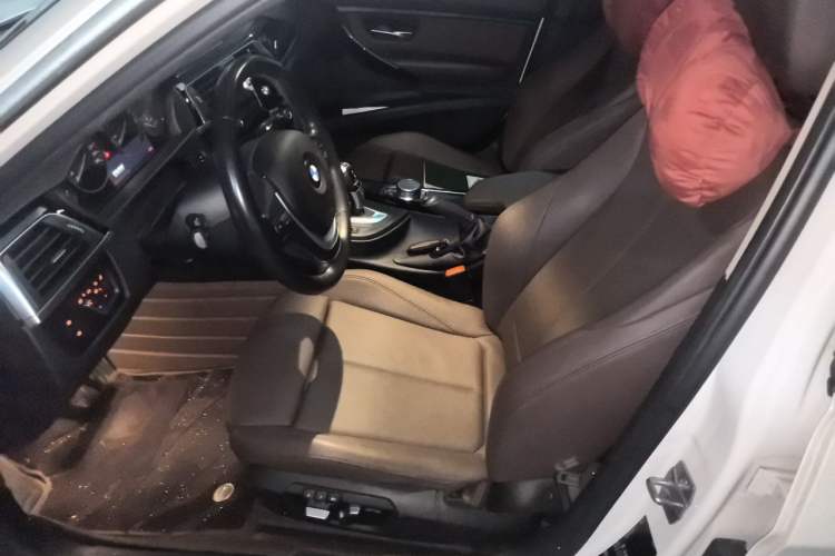 Used BMW 3 Series 2019 320Li Fashion Model Left Front Seat
