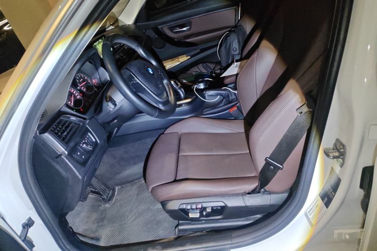Used BMW 3 Series 2019 320Li Fashion Model Left Front Seat
