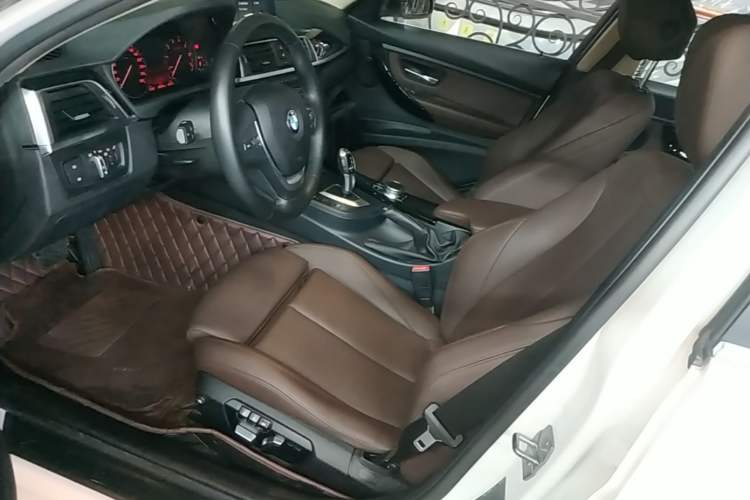 Used BMW 3 Series 2019 320Li Fashion Model Left Front Seat
