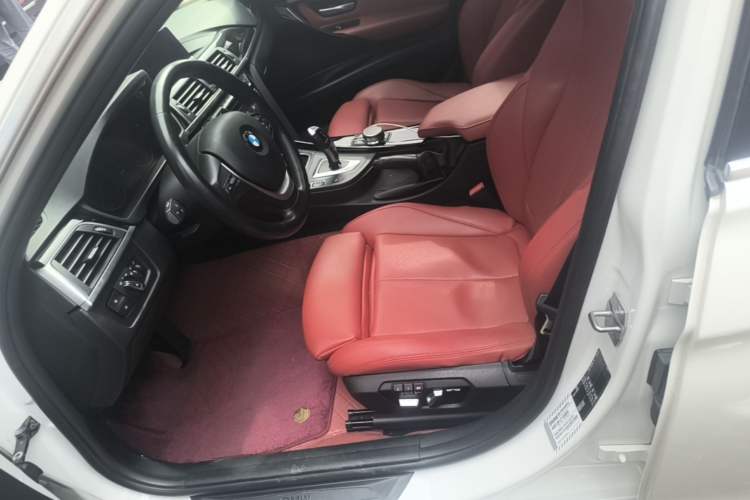 Used BMW 3 Series 2019 320Li Fashion Model Left Front Seat