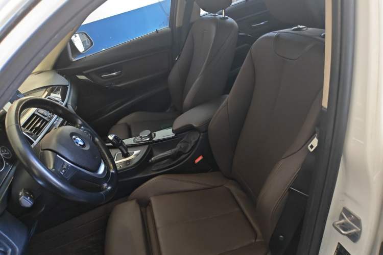 Used BMW 3 Series 2019 320Li Fashion Model Left Front Seat