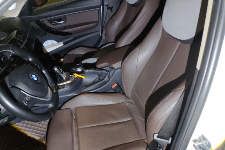 Used BMW 3 Series 2019 320Li Fashion Model Left Front Seat