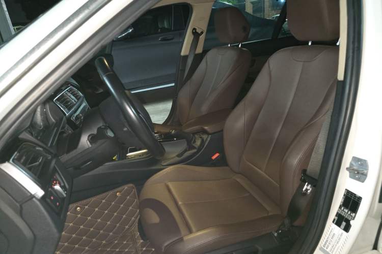 Used BMW 3 Series 2019 320Li Fashion Model Left Front Seat