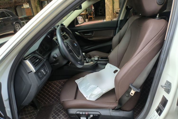 Used BMW 3 Series 2019 320Li Fashion Model Left Front Seat