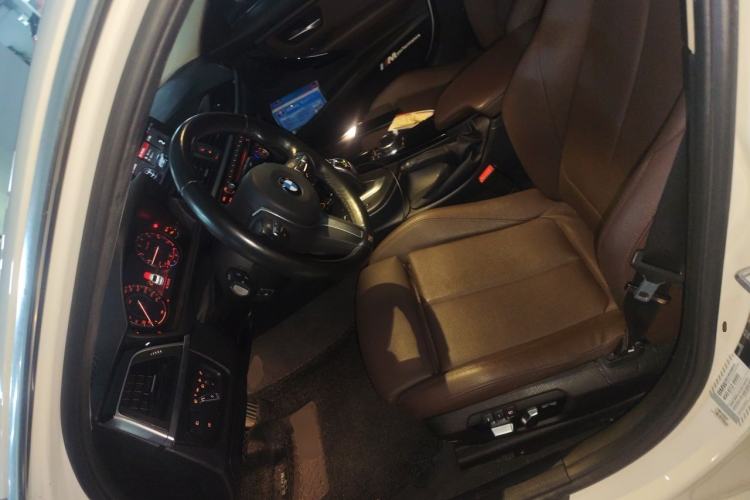 Used BMW 3 Series 2019 320Li M Luxury Package Left Front Seat