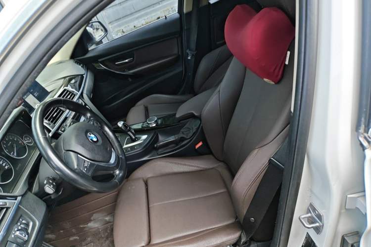 Used BMW 3 Series 2019 320Li Fashion Model Left Front Seat