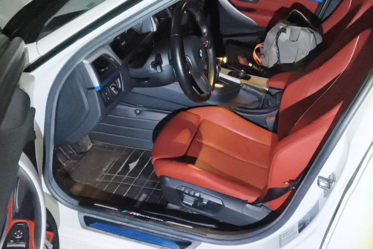Used BMW 3 Series 2019 320i M Sport Package Left Front Seat