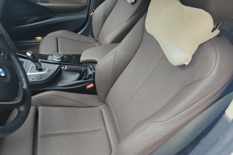 Used BMW 3 Series 2019 320Li Fashion Model Left Front Seat